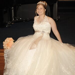 Meet your Posher, Christina